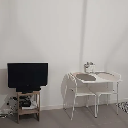 Very Quiet Studio With A Beautiful Terrace Apartment *