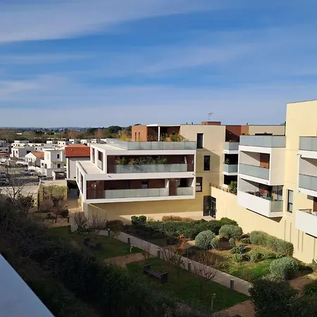 Very Quiet Studio With A Beautiful Terrace * Mauguio